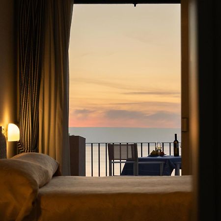 Hotel Santa Caterina ปาลีนูโร ภายนอก รูปภาพ