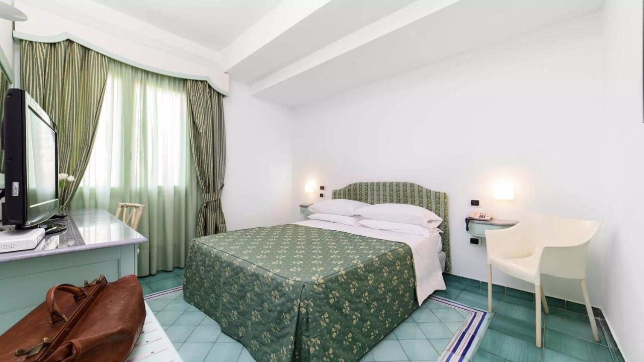 Hotel Santa Caterina ปาลีนูโร ภายนอก รูปภาพ