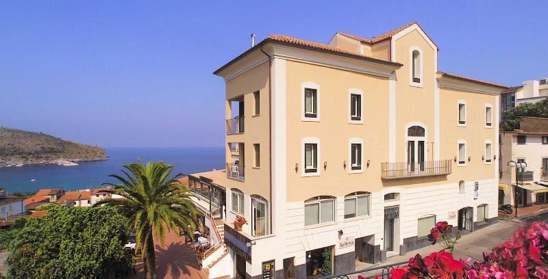 Hotel Santa Caterina ปาลีนูโร ภายนอก รูปภาพ