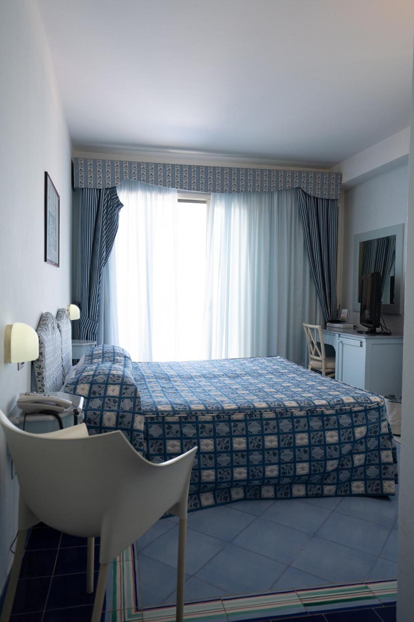 Hotel Santa Caterina ปาลีนูโร ภายนอก รูปภาพ